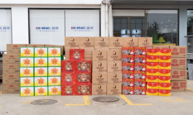 小年至 年味濃！關(guān)懷備至，濃濃溫情暖人心